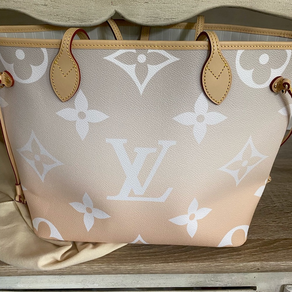 By the pool neverfull